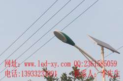 阜平新农村路灯获得好评